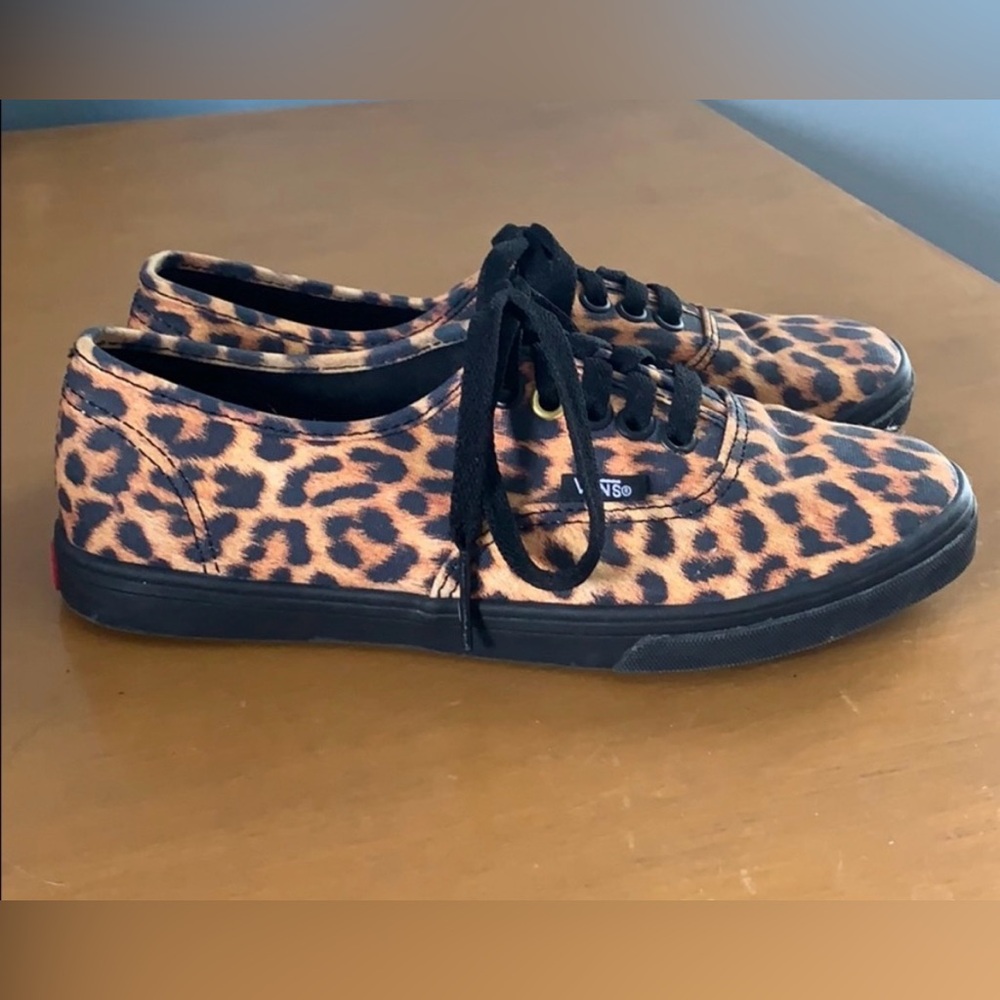 Vans Lo Pro Animal Leopard Print Women size 5.5